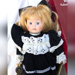 Dynasty Dolls Laura 18" Porcelain Doll